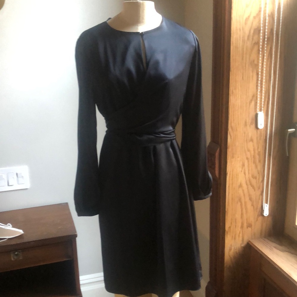 Silk charmeuse, lined knee length Elie Tahari cocktail dress US 12